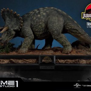 Prime 1 Studio Jurassic Park Triceratops 1/15 Scale Statue