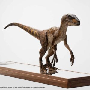 ECC Elite Creature Collectibles Jurassic Park 30th Anniversary Clever Girl Velociraptor Maquette 1/4 scale Statue