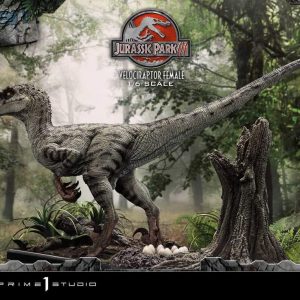 Prime 1 Studio Jurassic Park III Velociraptor Female 1/6 scale Bonus Version Statue