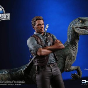 Chronicle Collectibles Jurassic World Owen Grady and Blue 1/9 scale statue
