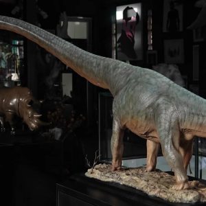 Linghu Art Studio Mamenchisaurus sinocanadorum 1/18 Scale Painted Version