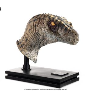 ECC Elite Creature Collectibles Jurassic Park Female Velociraptor White Queen Life-size Bust statue 